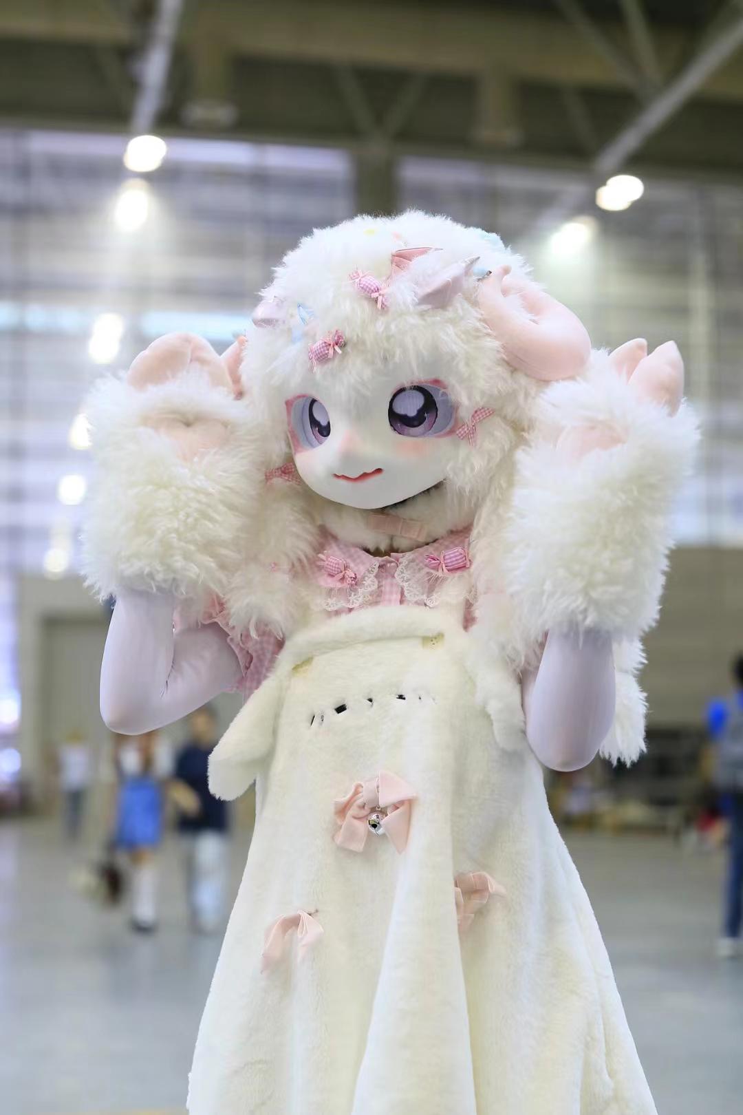 What exactly is considered kig-style fursuits? How do we differentiate ...