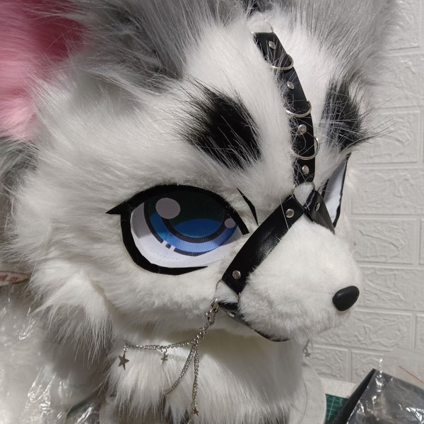 The mouth circumference of the fursuit accessory is 38 cm