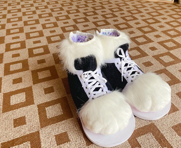 Black and white cool outdoor animal foot shoes