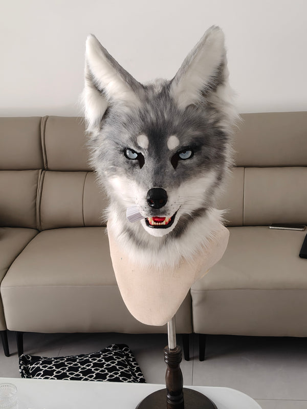 White Wolf Realistic Head Fursuit (Movable Jaw)